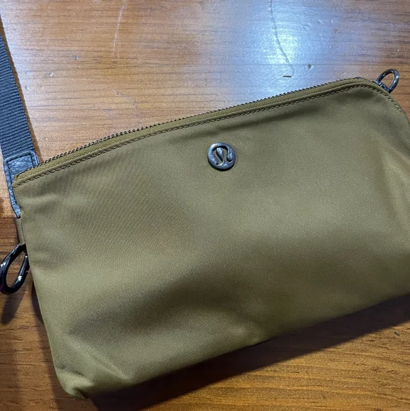 lululemon athletica Camel Brown Double Zip Wallet Wristlet Pouch - Picture 3 of 5